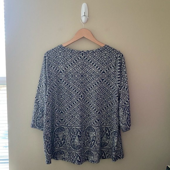 Women’s Lucky Brand Plus Size Navy Blue Paisley Print Scoop Neck Tee Size 1X - Picture 2 of 5